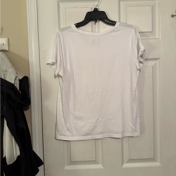 Women’s size large top - Picture 3 of 3